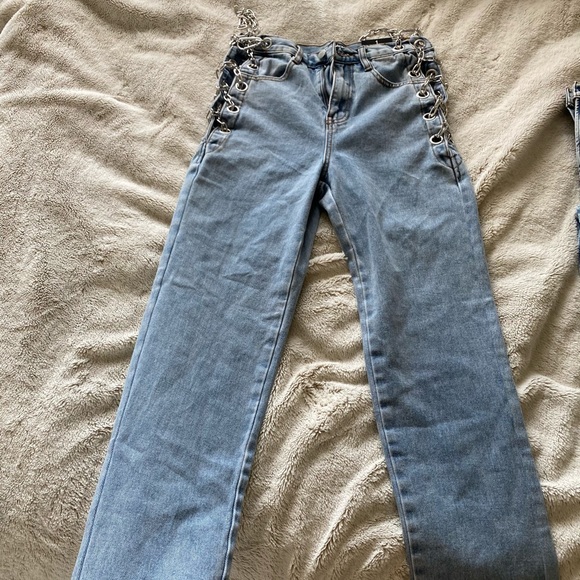 Fashion Nova Breaking Chains - Picture 6 of 7